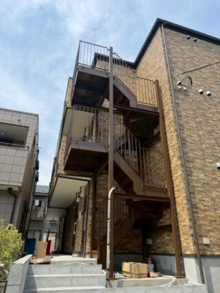 鉄骨階段